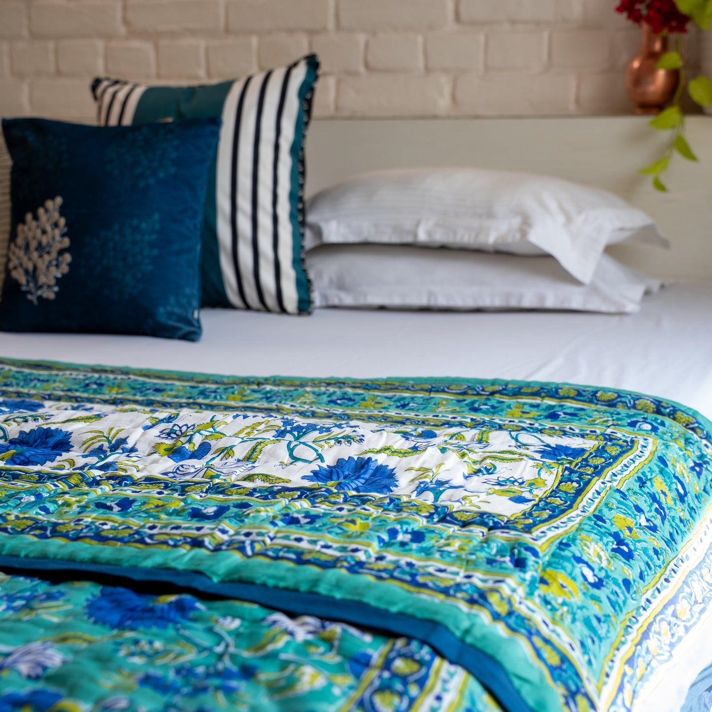 Aqua Blossom Dohar