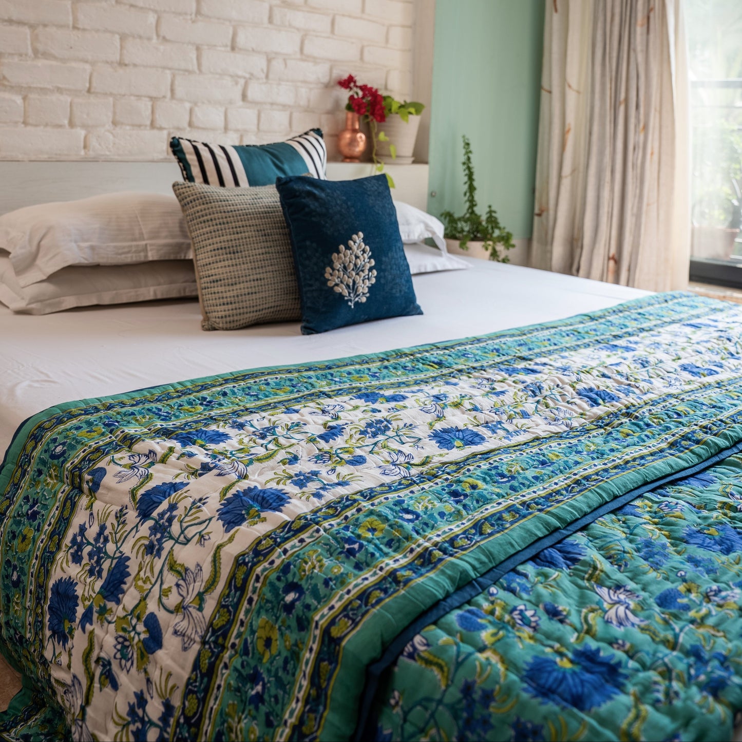 Aqua Blossom Dohar