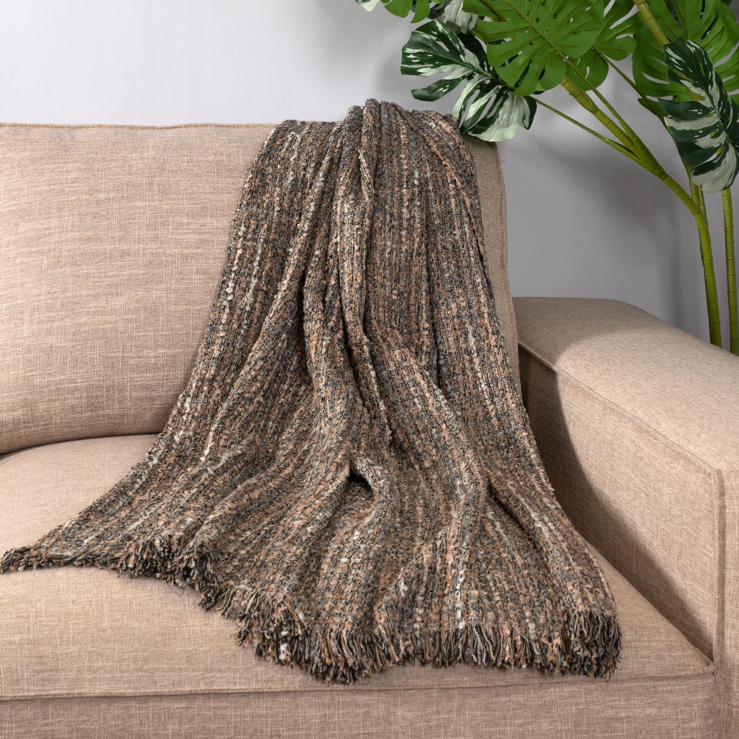 Interlaced Neutral Throw