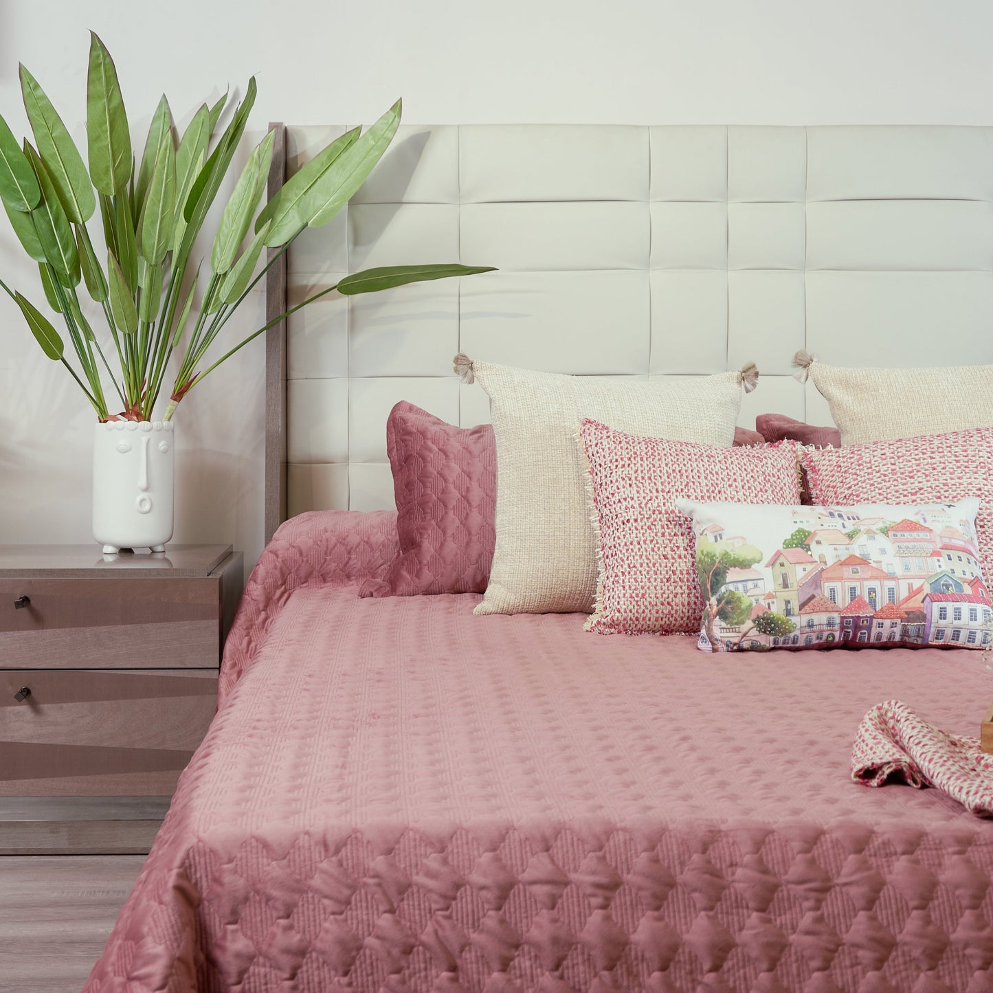 Thea Velvet Bedcover