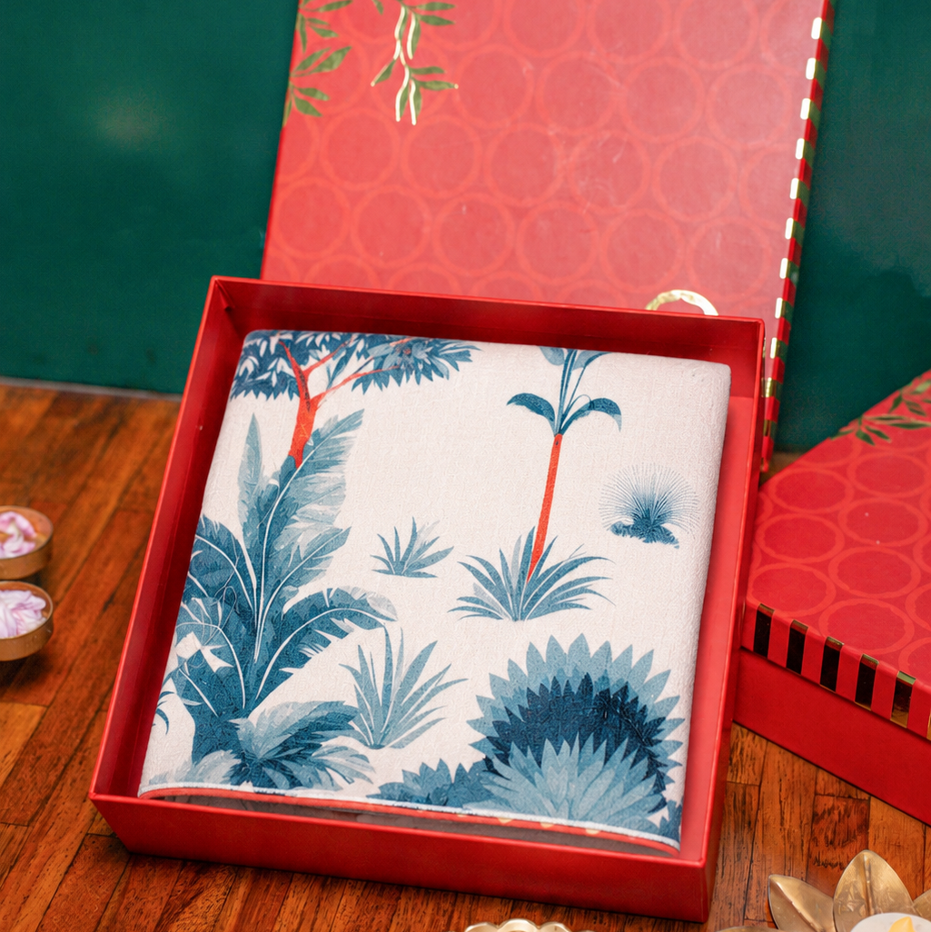 Vine Table Runner Box