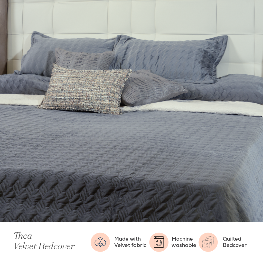Thea Velvet Bedcover