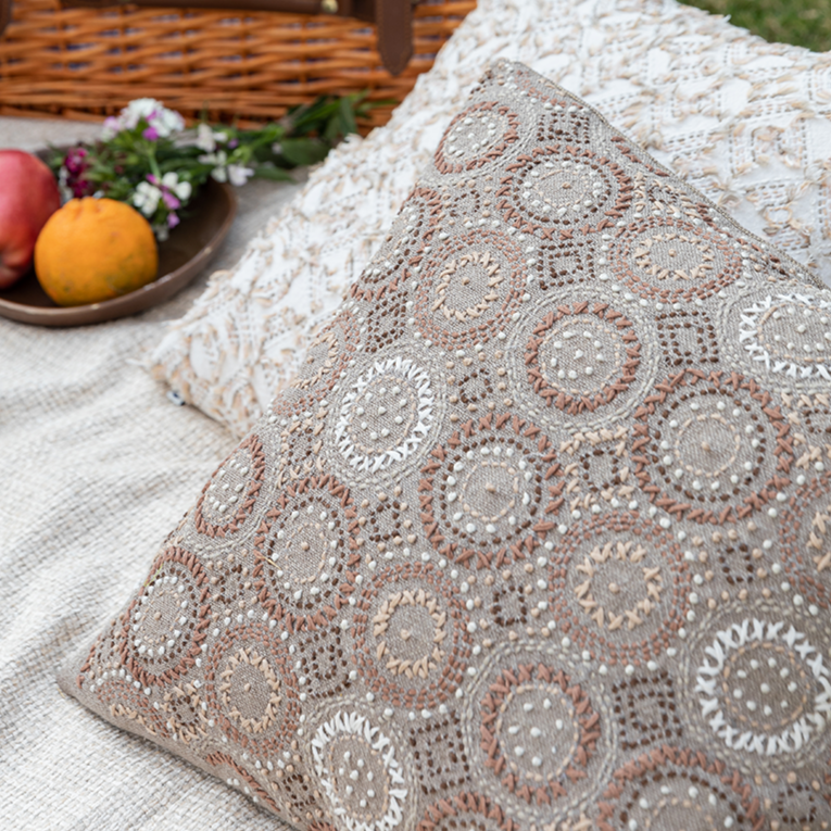 Wreath Cushion Cover